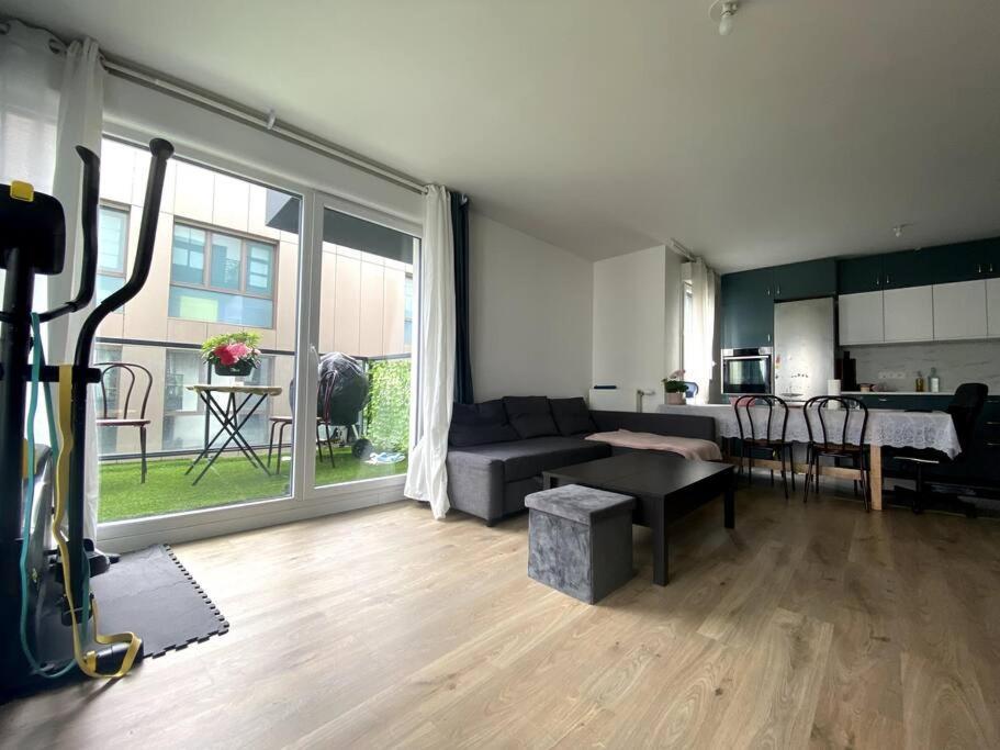 Construit En 2020, 82m2, Entre Paris Et *